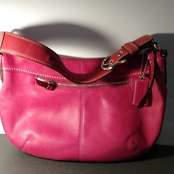 Coach - Picture 2 of 9